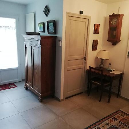 Appartement De Plain Pied Dans La Verdure Yerres Ngoại thất bức ảnh