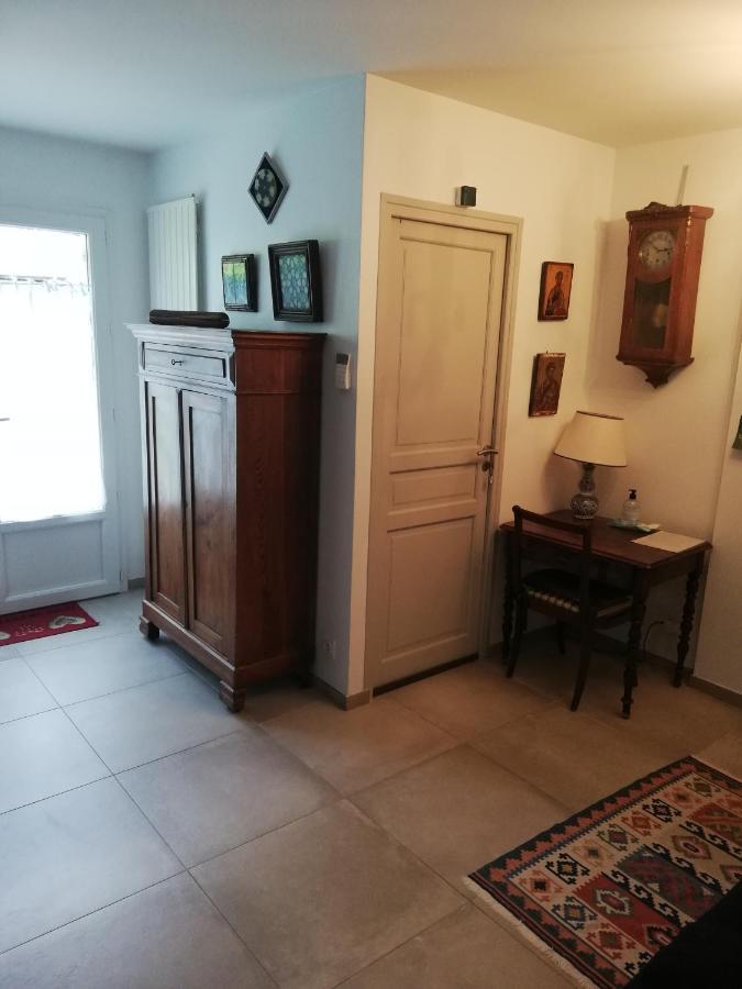 Appartement De Plain Pied Dans La Verdure Yerres Ngoại thất bức ảnh
